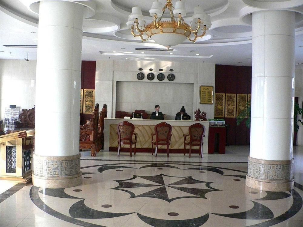 Dengfeng Huatian Grand Hotel מראה חיצוני תמונה