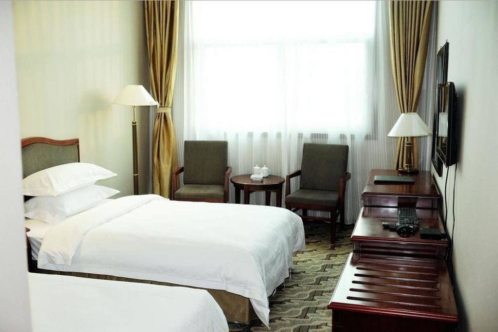 Dengfeng Huatian Grand Hotel מראה חיצוני תמונה